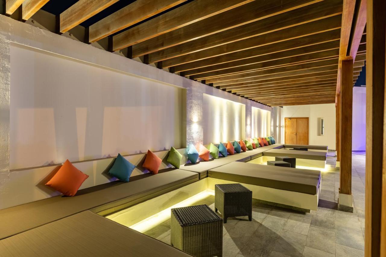 Sealine Beach, A Murwab Resort Месаид Экстерьер фото The lounge at Male International Airport