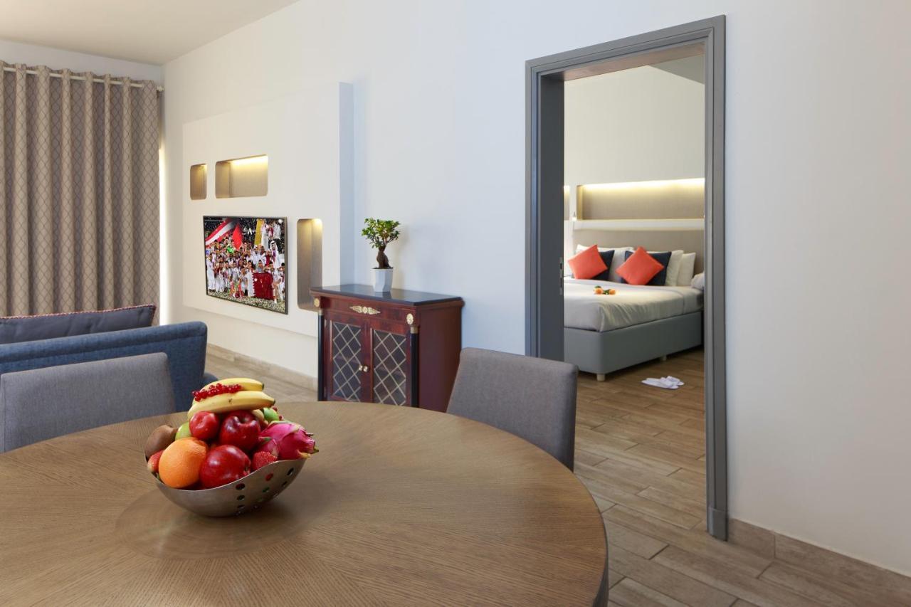 Sealine Beach, A Murwab Resort Месаид Экстерьер фото A typical apartment at the complex